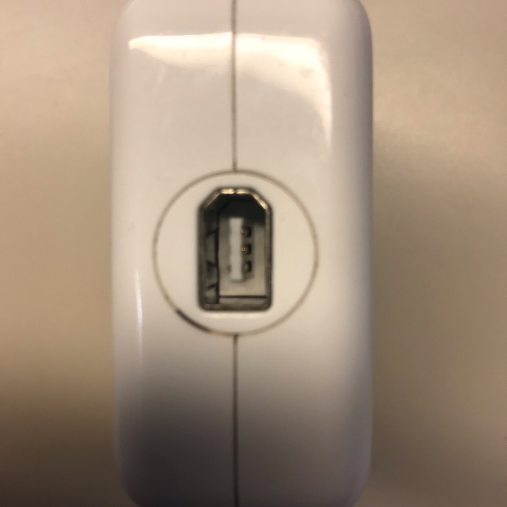 Apple power adapter power block - Picture 2 of 4